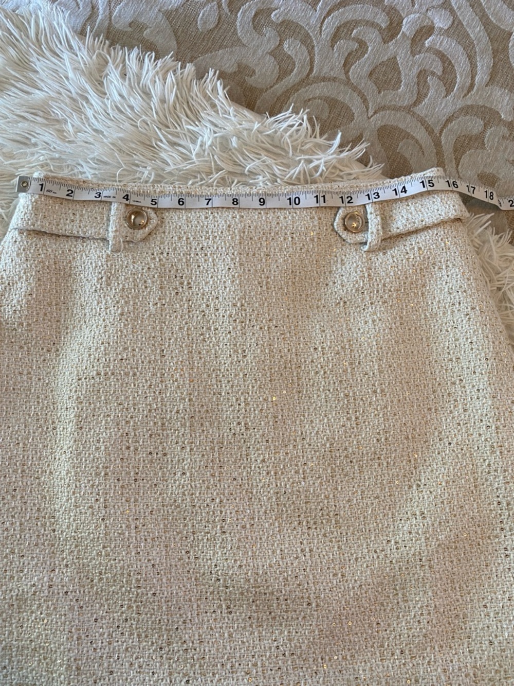 Ann Taylor Cream Tweed Mini Skirt Gold Thread Size 8 Elegant Luxe - Picture 3 of 12